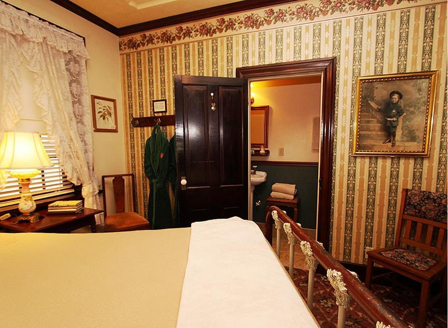 The National Hotel Jamestown Room photo