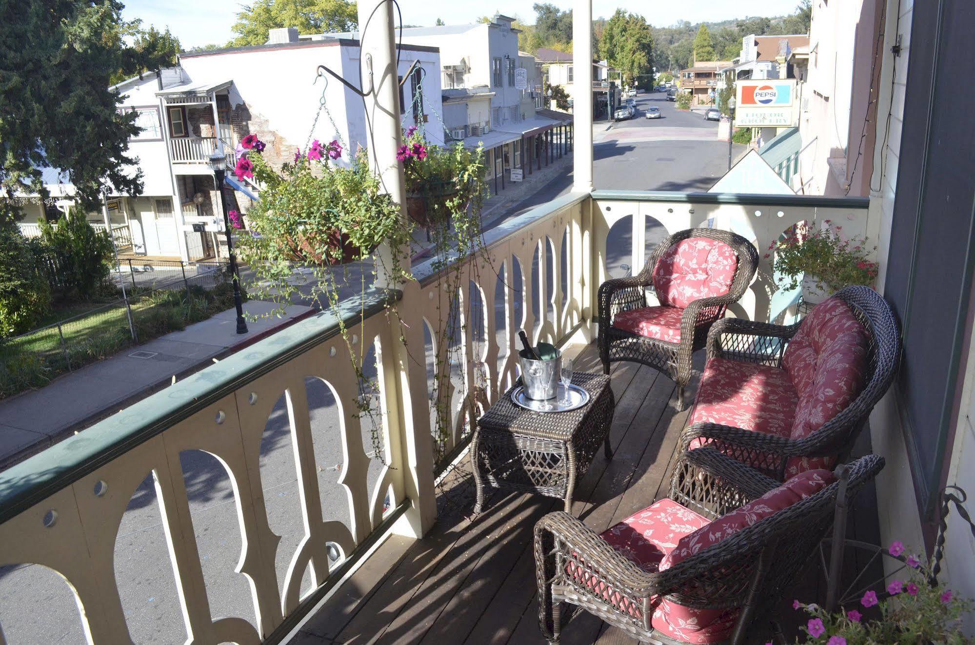The National Hotel Jamestown Exterior photo